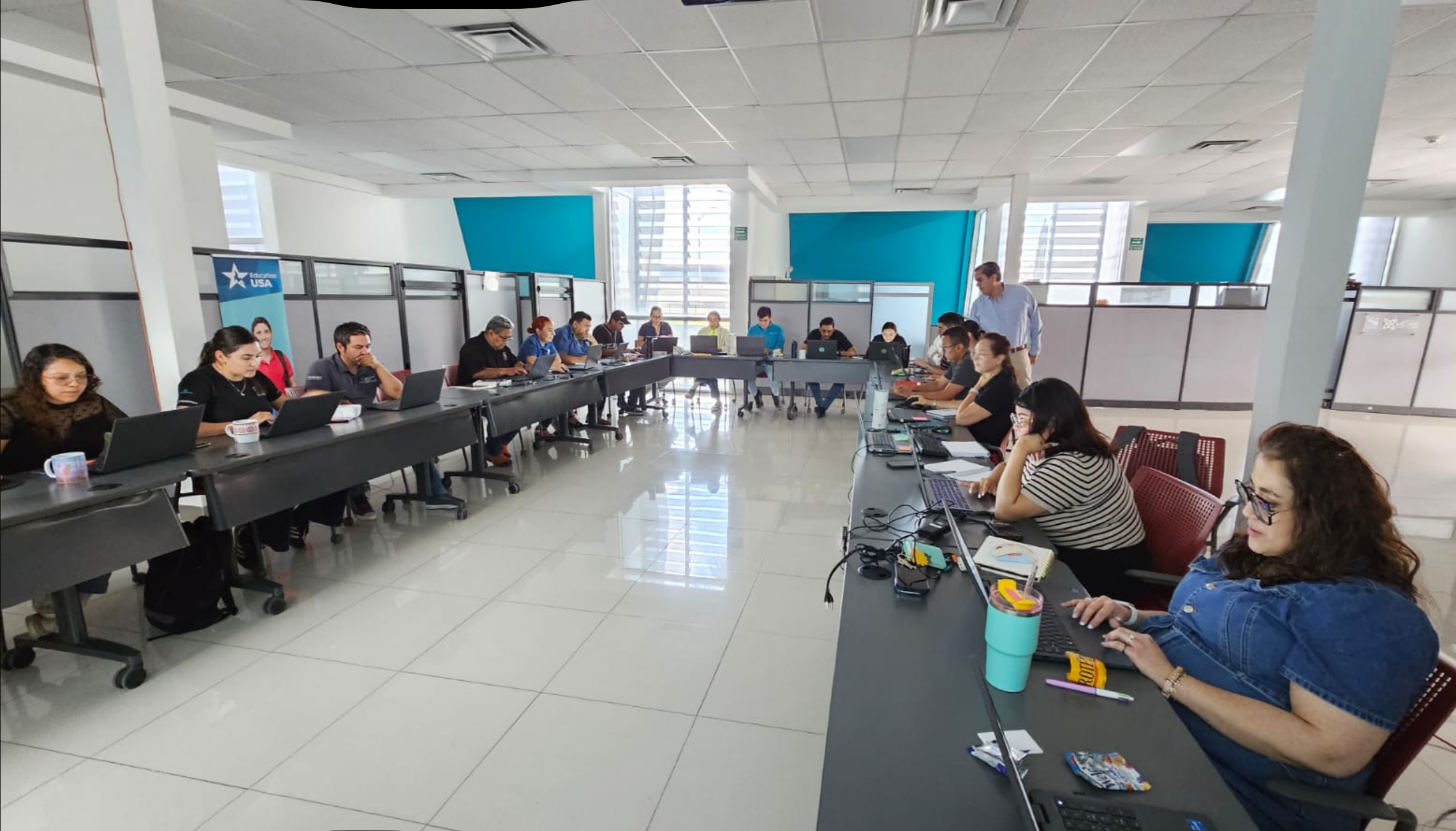 Empresarios en curso de IA — Simplexity Pro